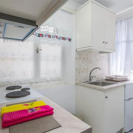Kourita Garden Apartment With Sea View Near To The Port Of Milos Αδάμας Εξωτερικό φωτογραφία