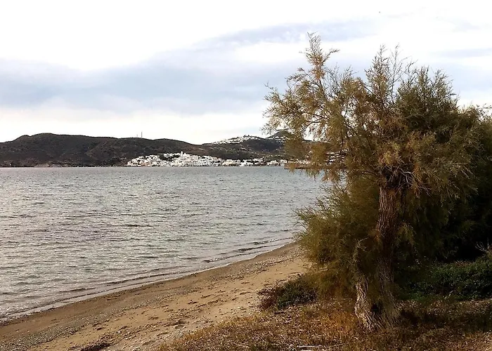 Kourita Garden Apartment With Sea View Near To The Port Of Milos